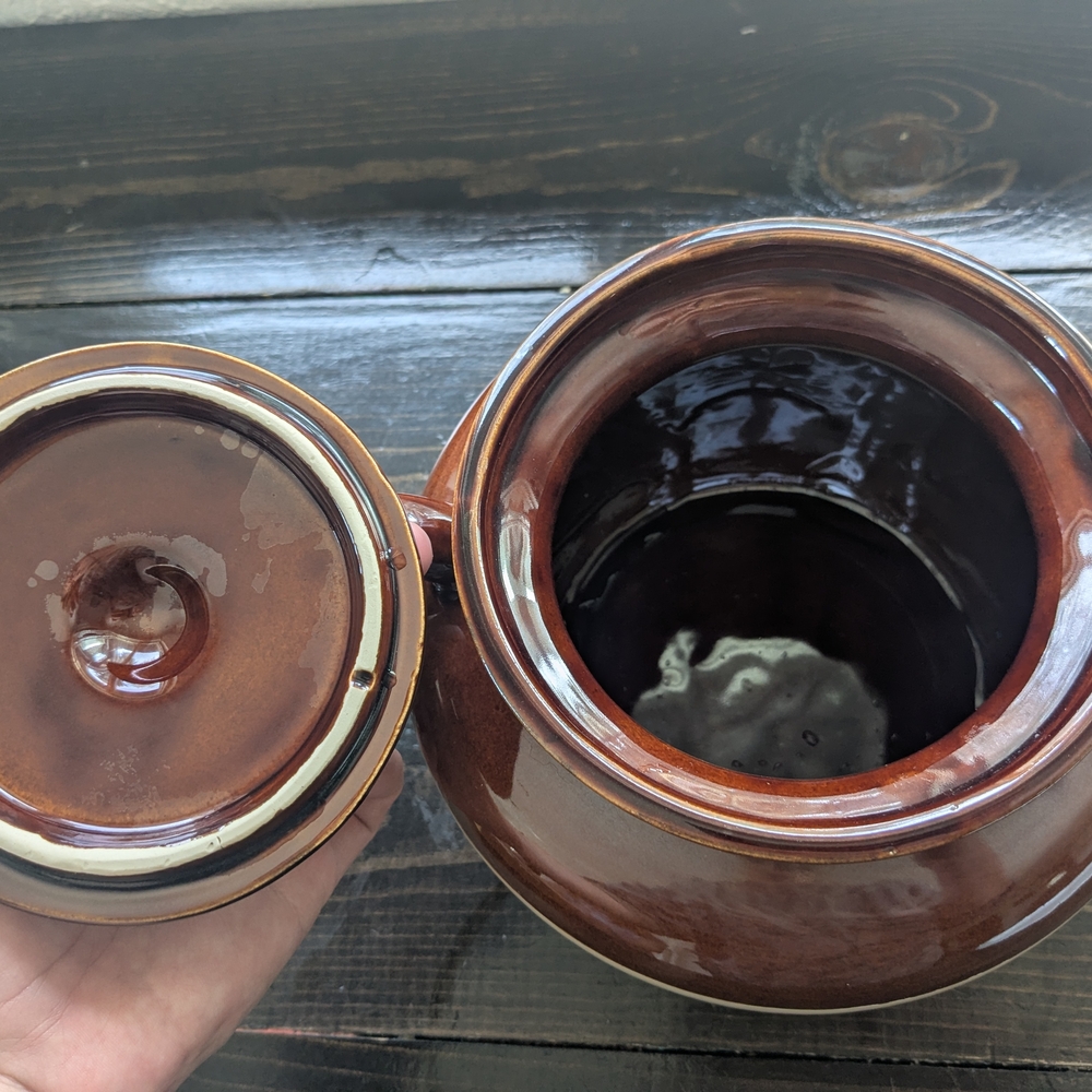 Vintage McCoy Pottery Bean Pot - Picture 3 of 5